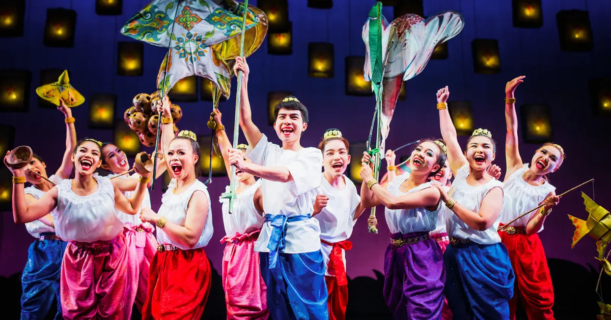 The performers at Phuket Fantasea are highly professional